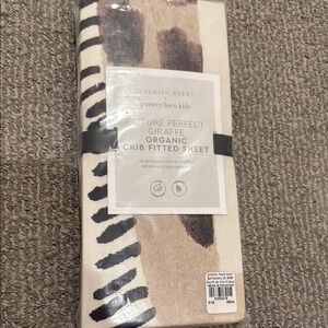 Pottery Barn Kids Organic Giraffe Print Crib Sheet